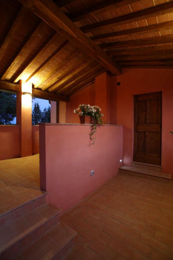 Agriturismo Podere La Casa 帕拉亚 外观 照片
