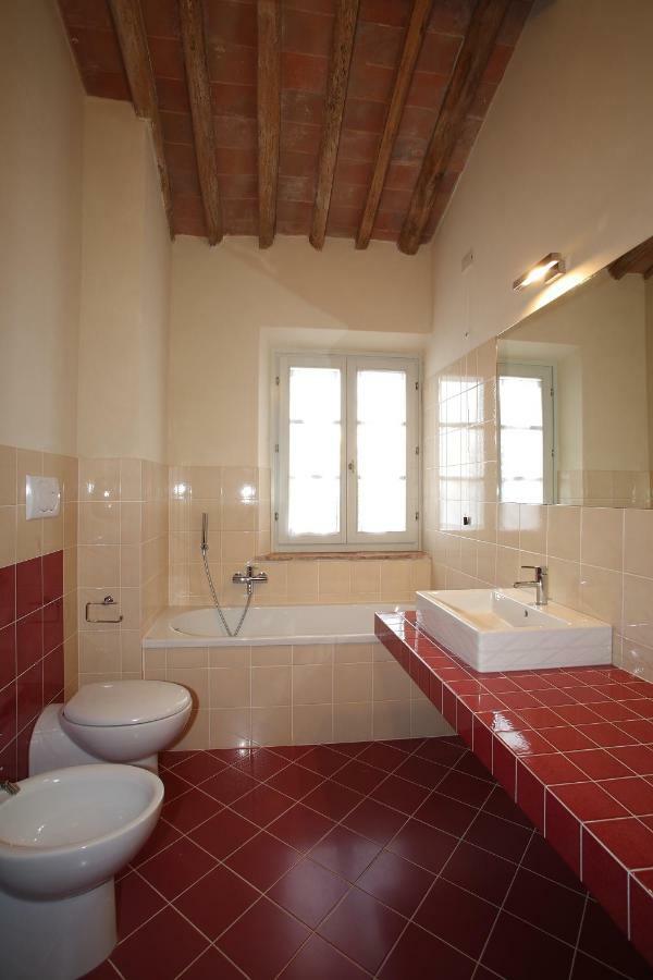 Agriturismo Podere La Casa 帕拉亚 外观 照片
