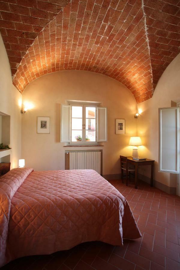Agriturismo Podere La Casa 帕拉亚 外观 照片